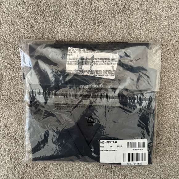 Mandala One-Pocket Scrub Top (XL, Pewter) - Picture 2 of 2